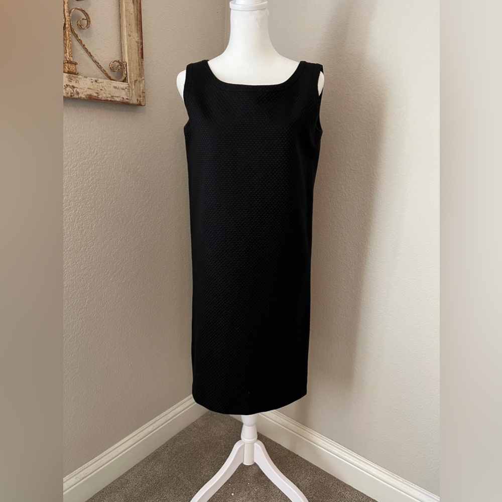 Gucci women’s black pencil dress, size 38. Only worn once!